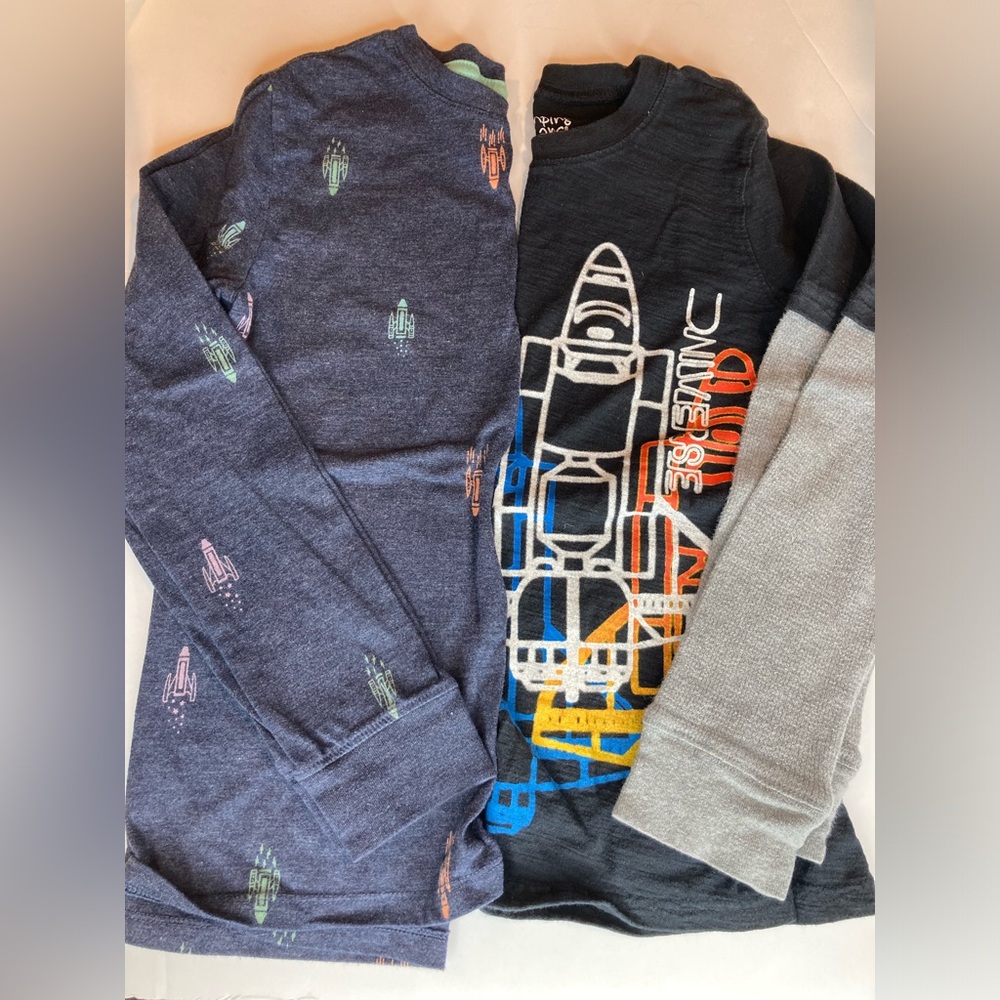 Graphic Long Sleeve T-Shirts Boys size 8 space rocket